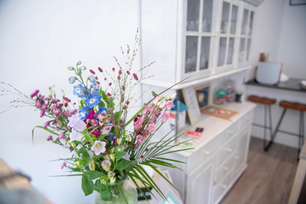 Bed & Breakfast Het Vinkenest ナイフェルダル エクステリア 写真