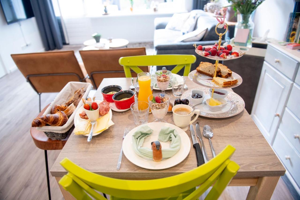 Bed & Breakfast Het Vinkenest ナイフェルダル エクステリア 写真