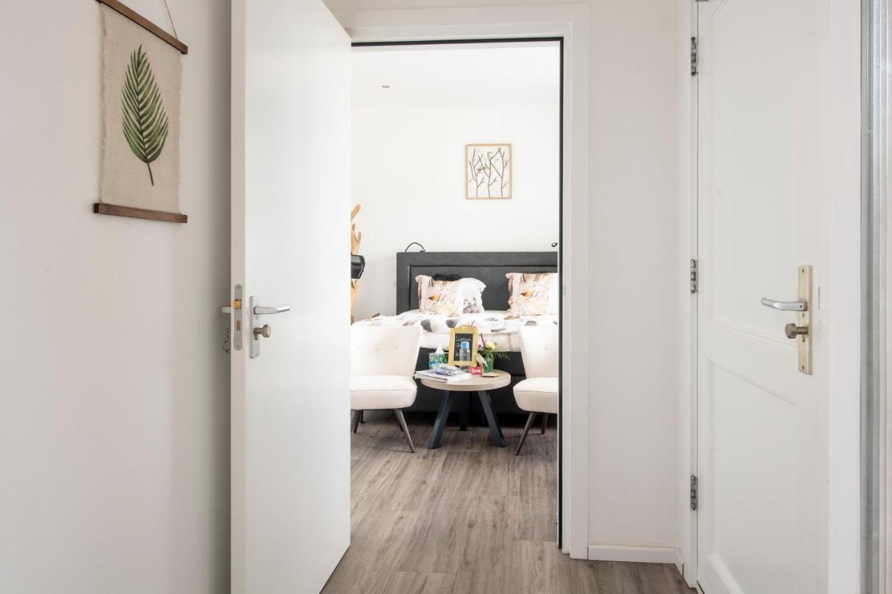 Bed & Breakfast Het Vinkenest ナイフェルダル エクステリア 写真